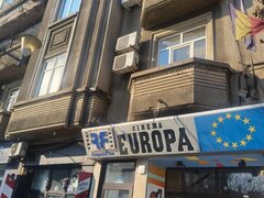 Trei camere, vand mansarda cinefilului